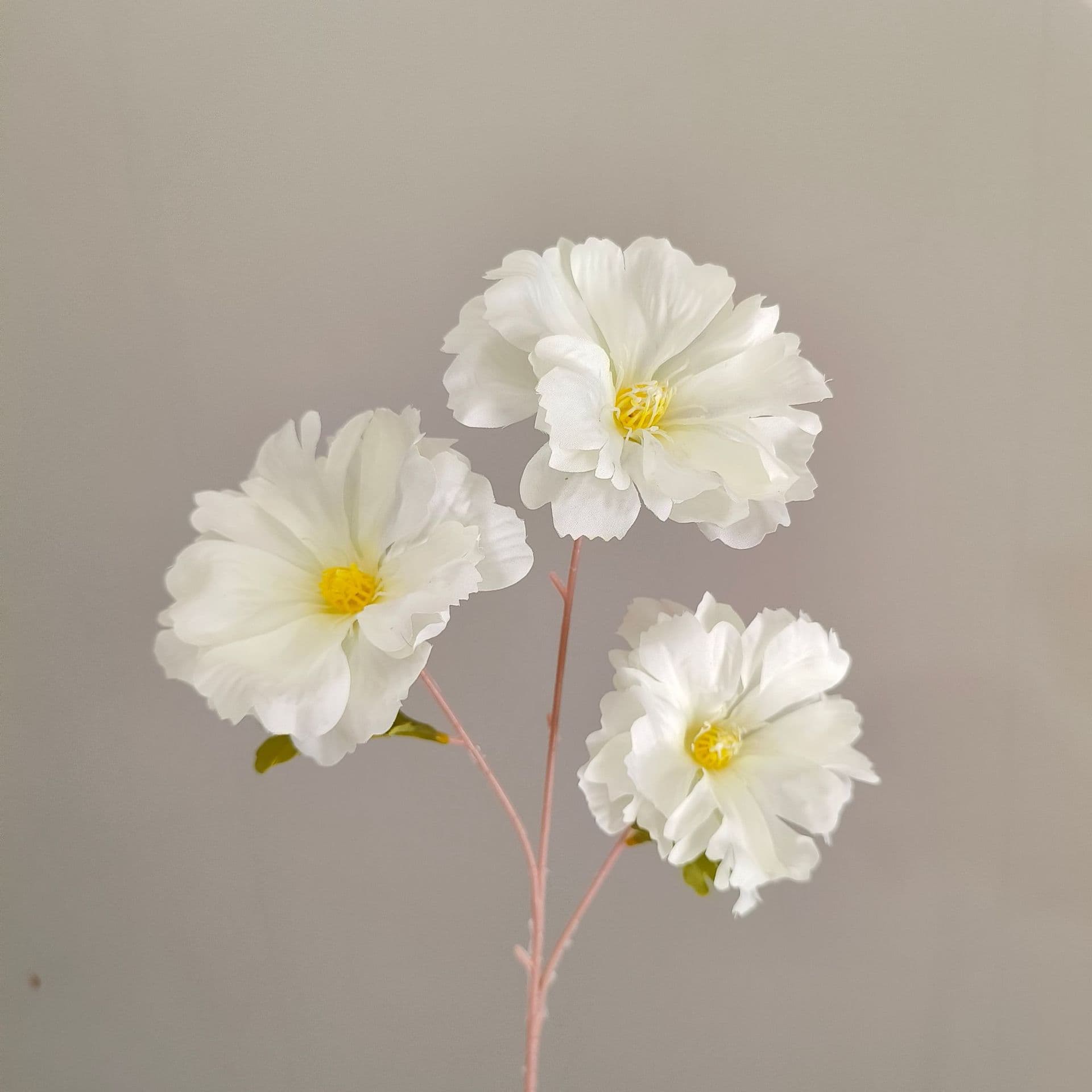 White wedding flower rose Phalaenopsis lily full of hydrangea fake flower white real flower