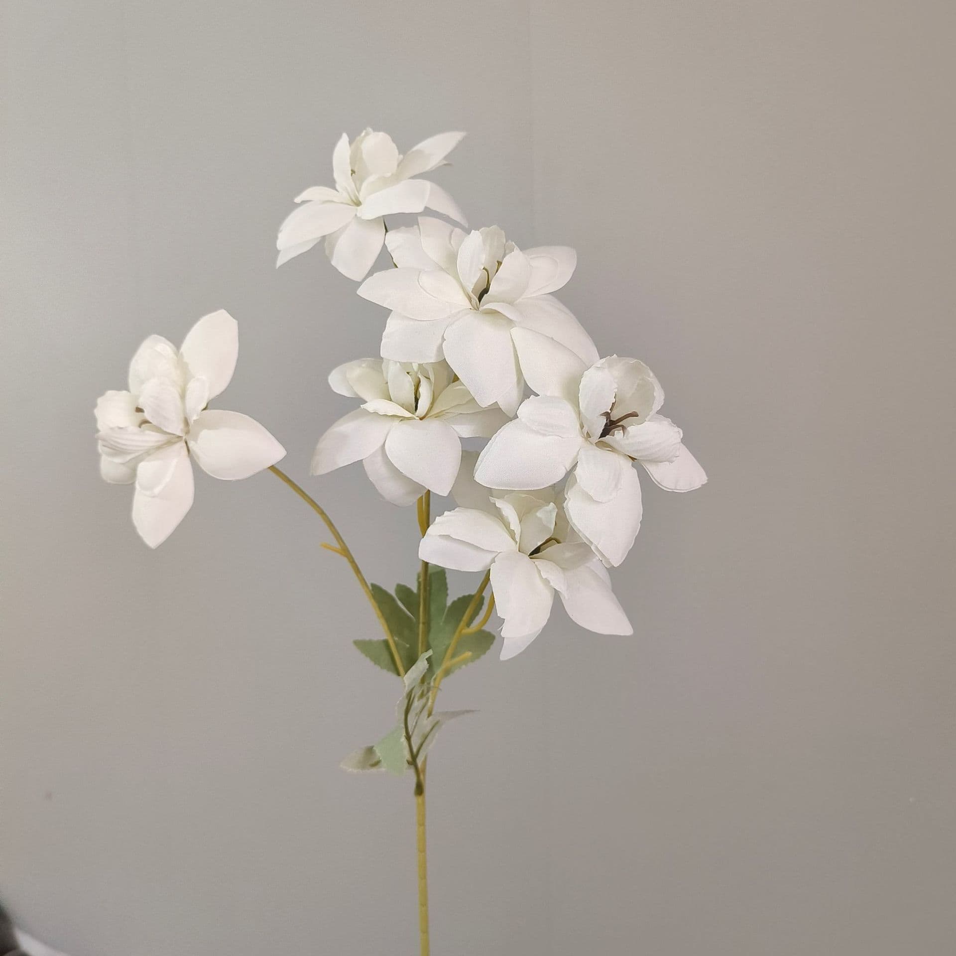 White wedding flower rose Phalaenopsis lily full of hydrangea fake flower white real flower