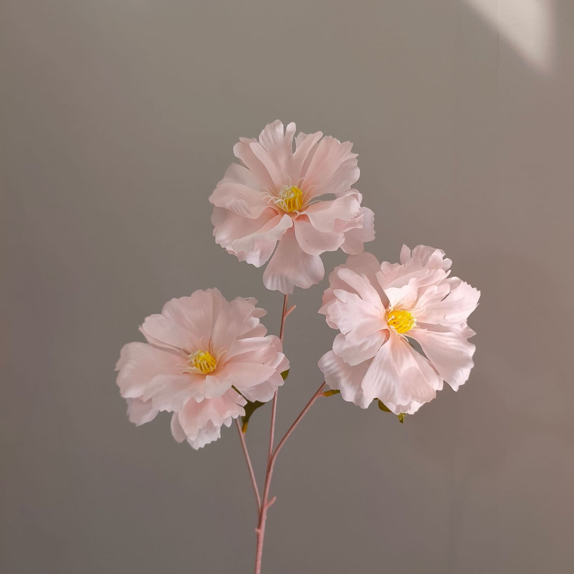Pink artificial flowers wedding flowers arrangement faux hydrangea 