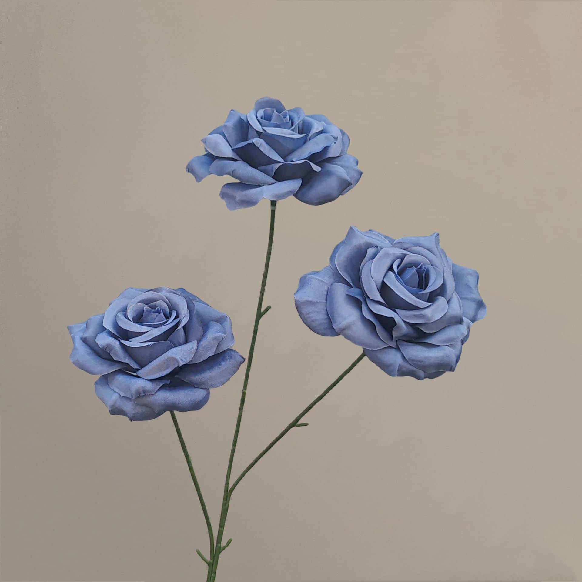 Blue artificial flowers wedding flowers arrangement