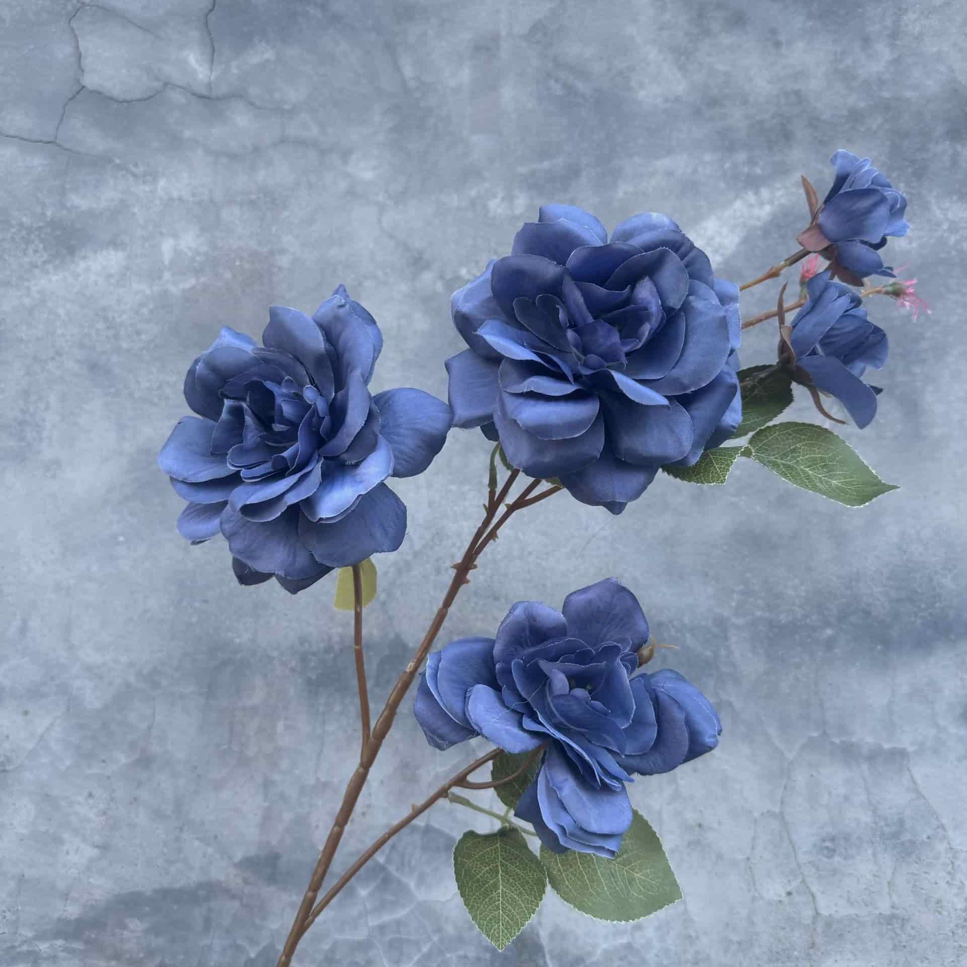 Blue artificial flowers wedding flowers arrangement