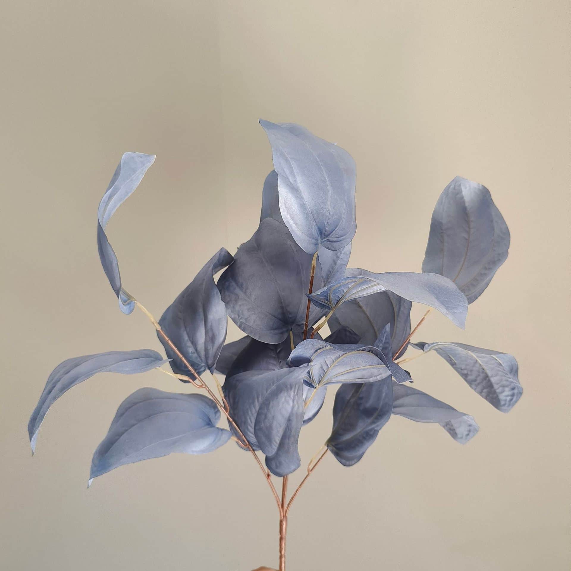 Blue artificial flowers wedding flowers arrangement