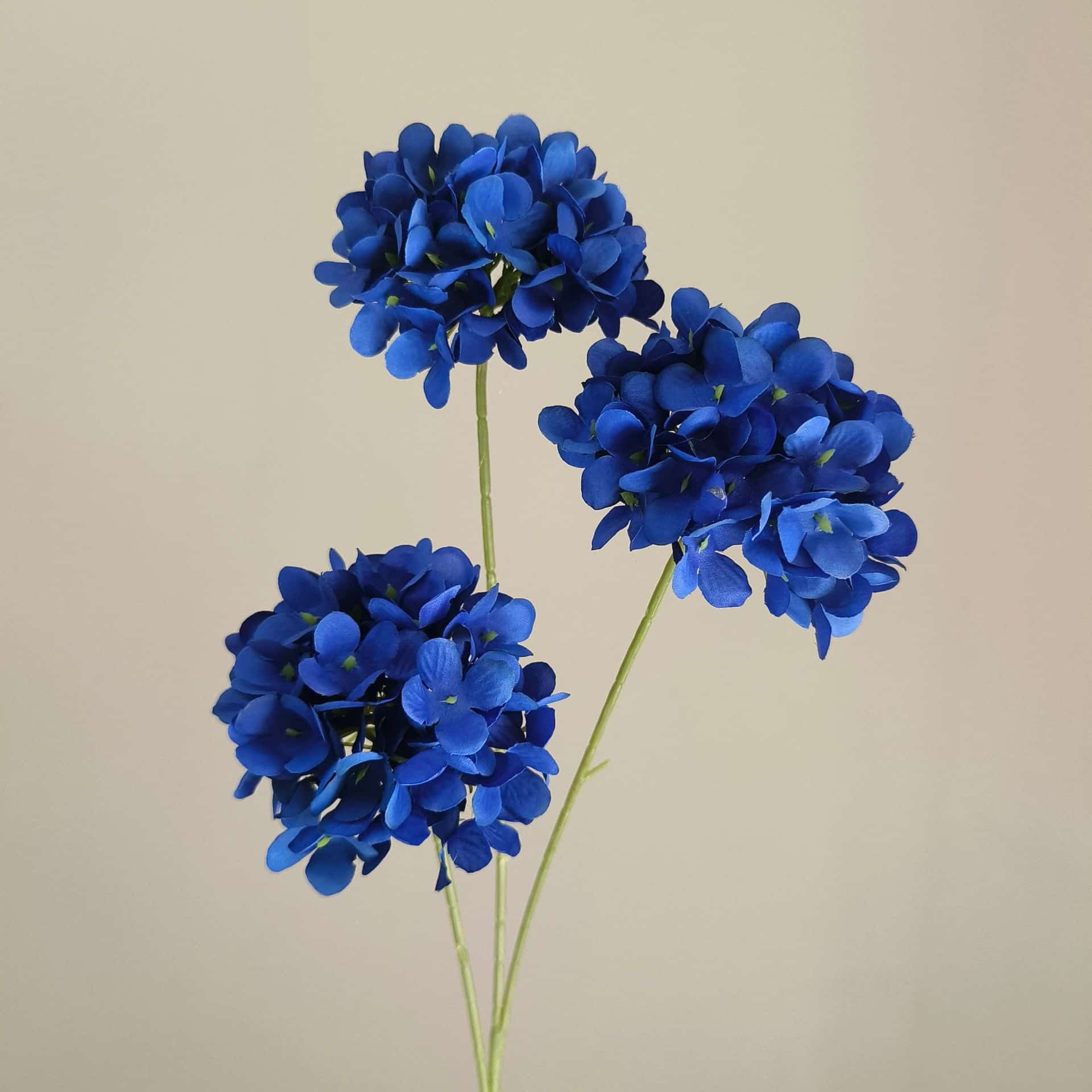 Blue artificial flowers wedding flowers arrangement