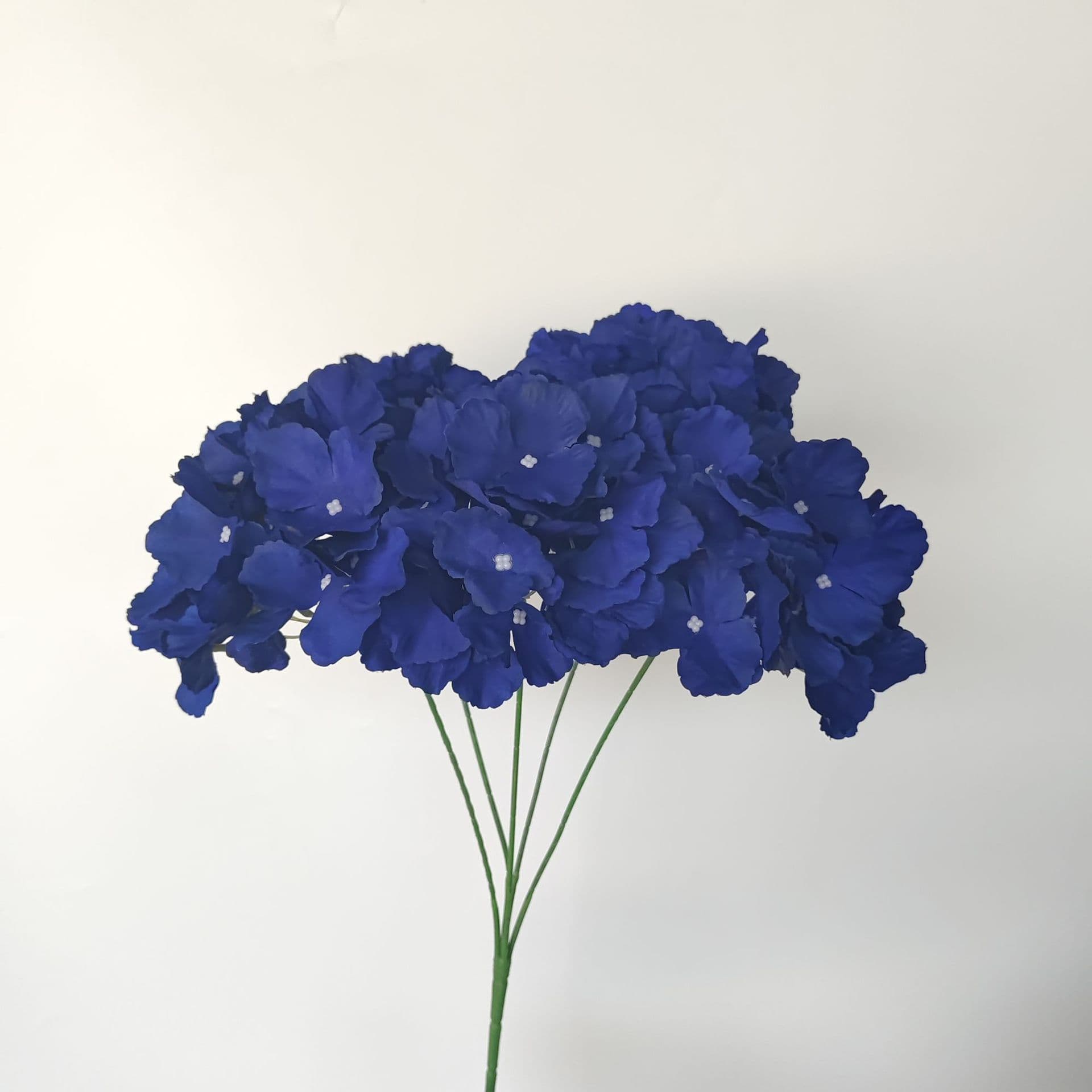 Blue artificial flowers wedding flowers arrangement