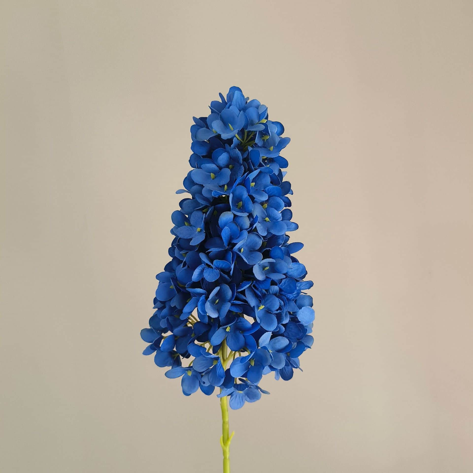 Blue artificial flowers wedding flowers arrangement