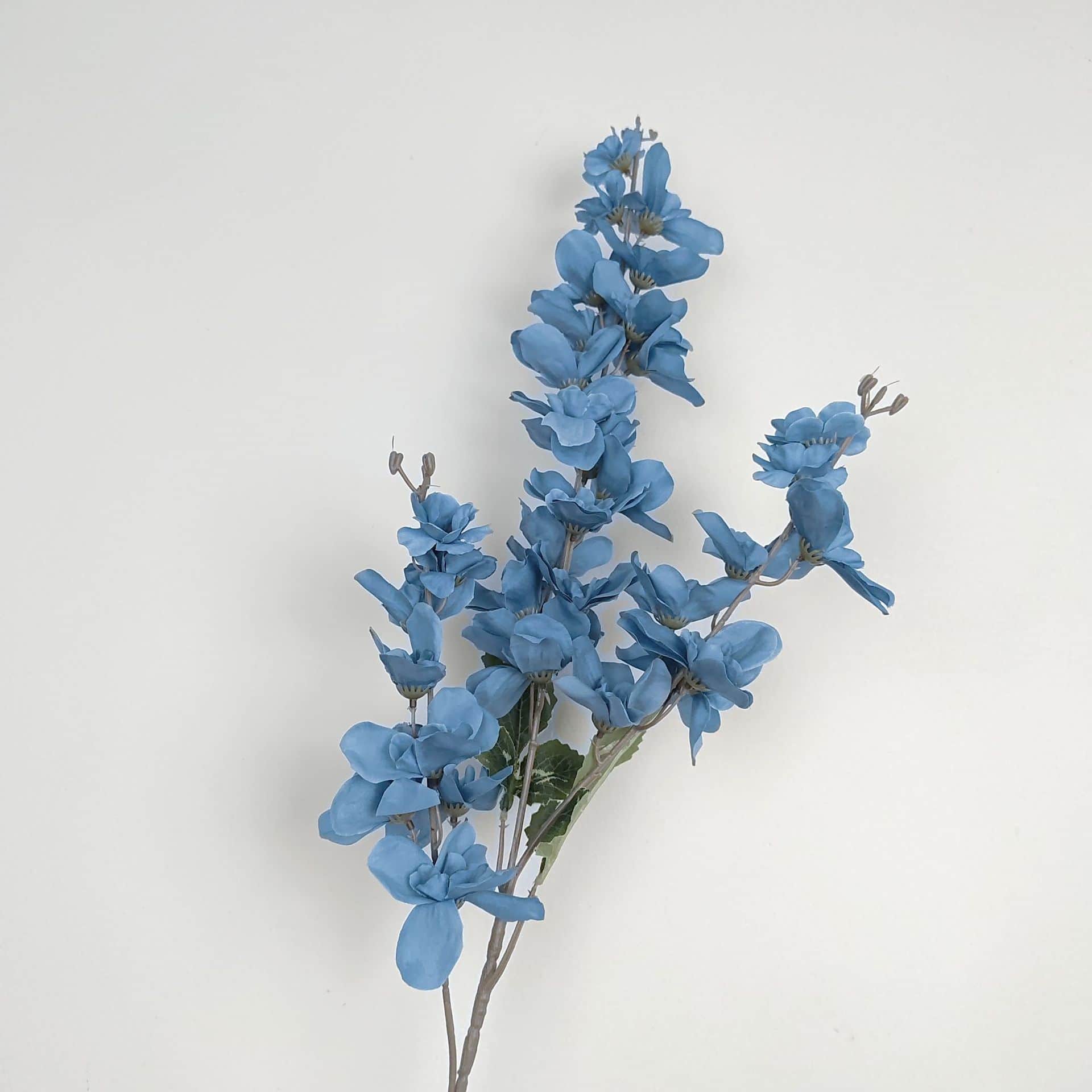 Blue artificial flowers wedding flowers arrangement