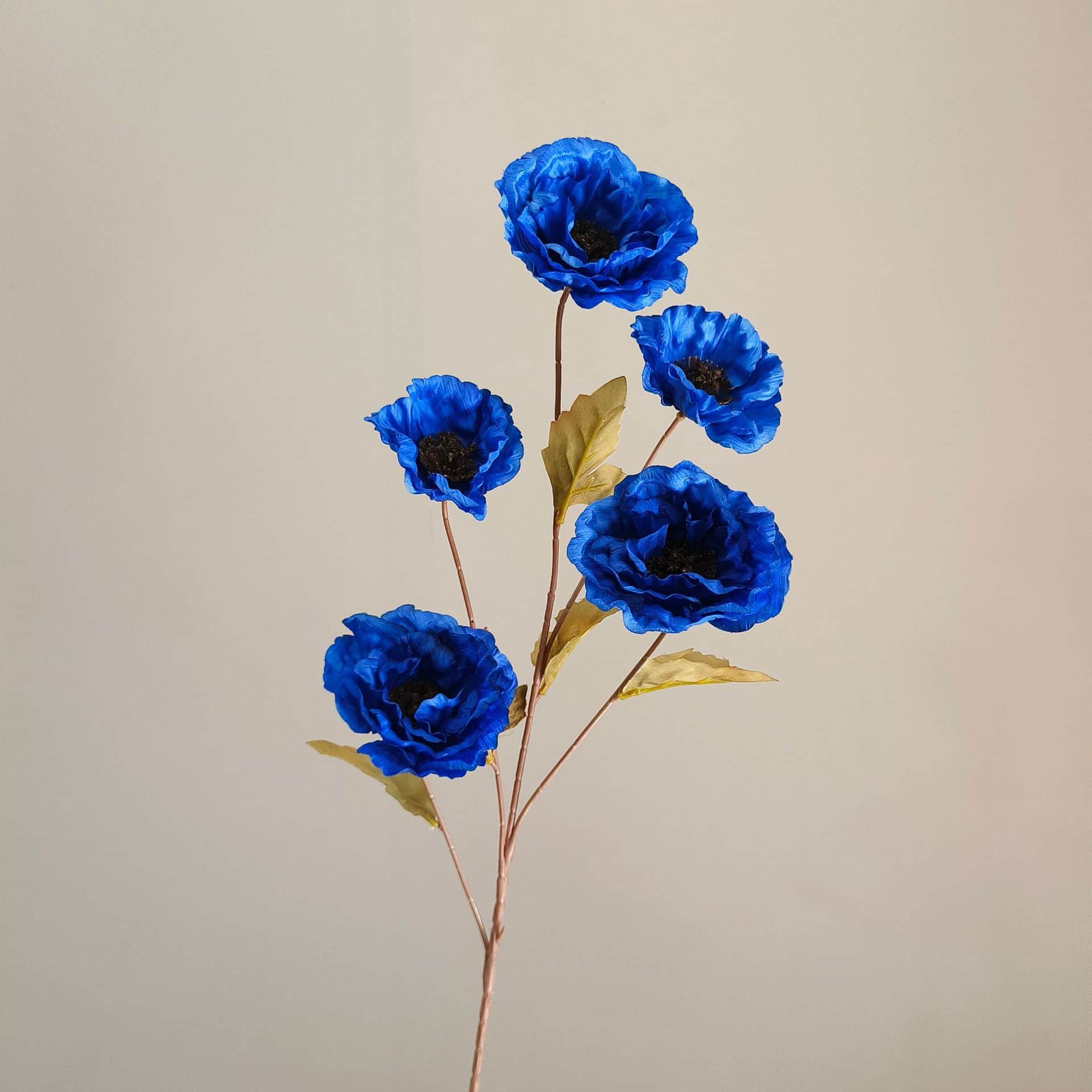 Blue artificial flowers wedding flowers arrangement